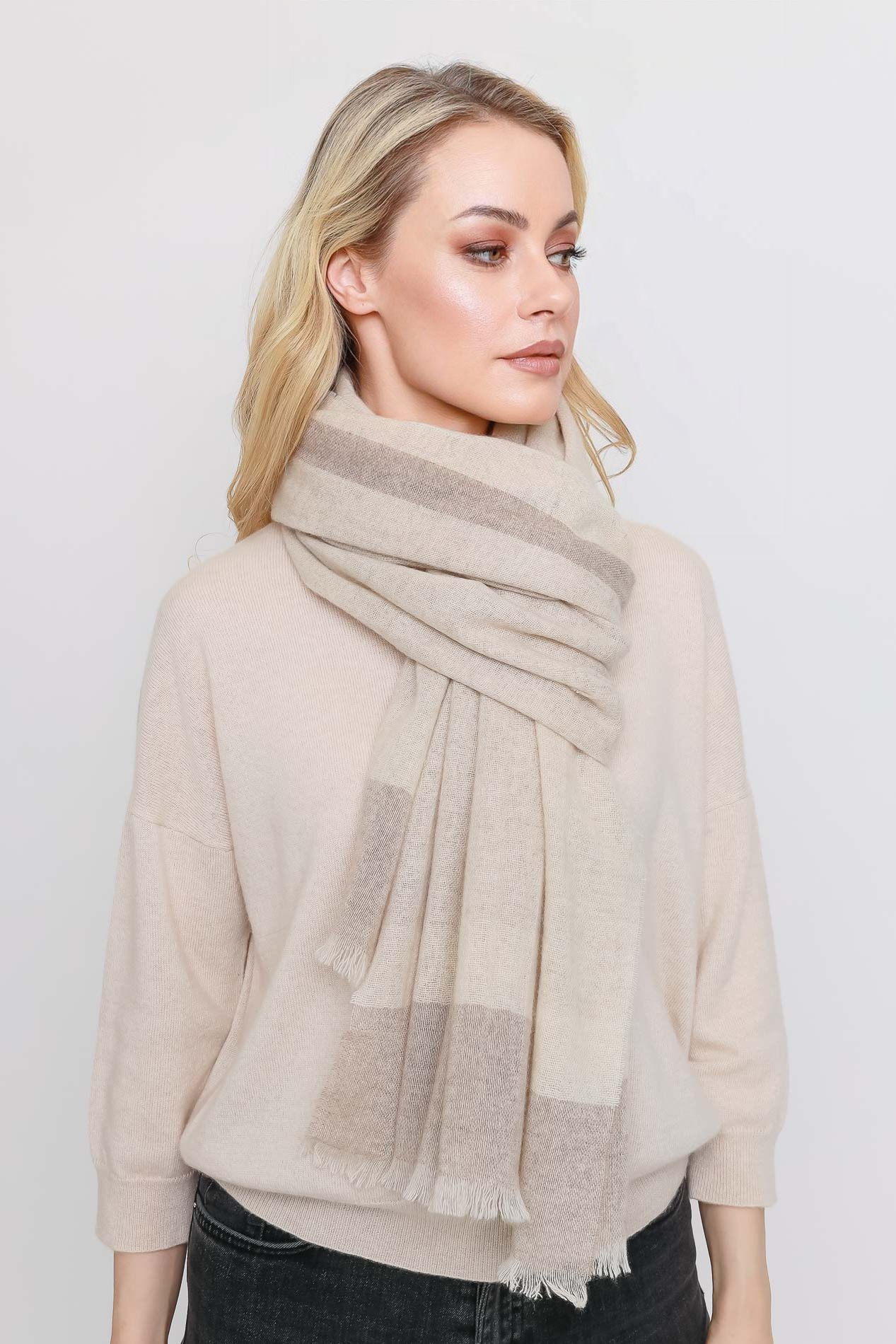 Кашемировый палантин   218044