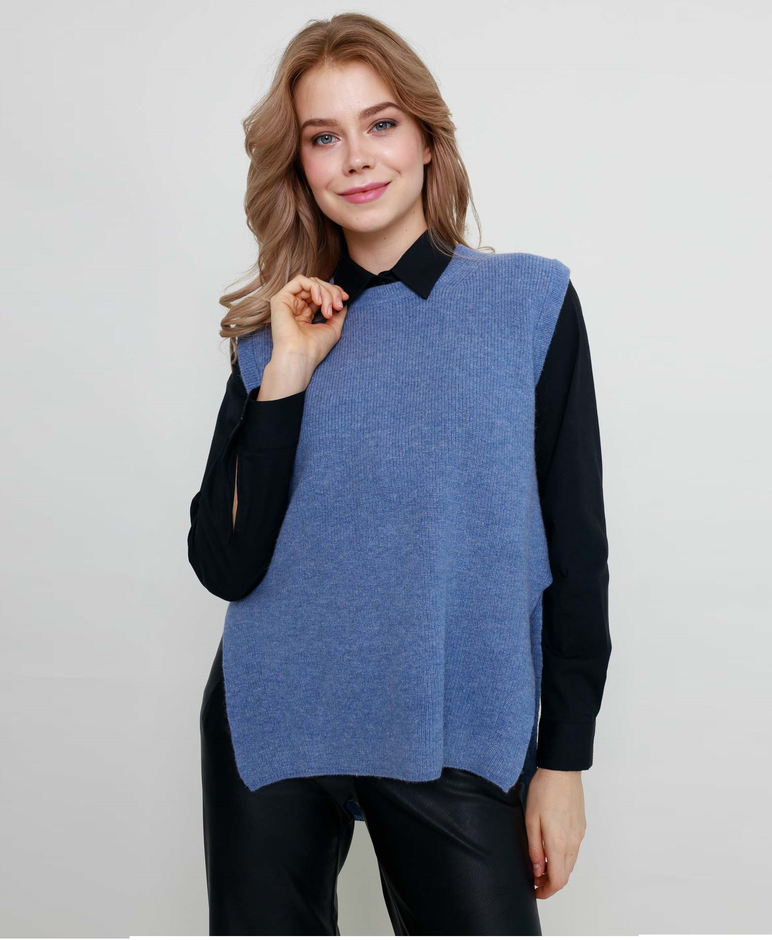 Вязаный жилет из овечьего пуха Милда   182500