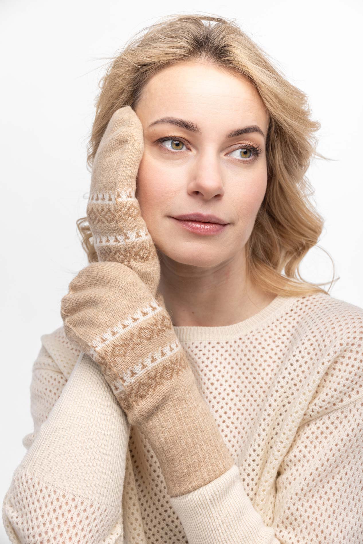 Женские варежки из верблюжьего пуха   100739