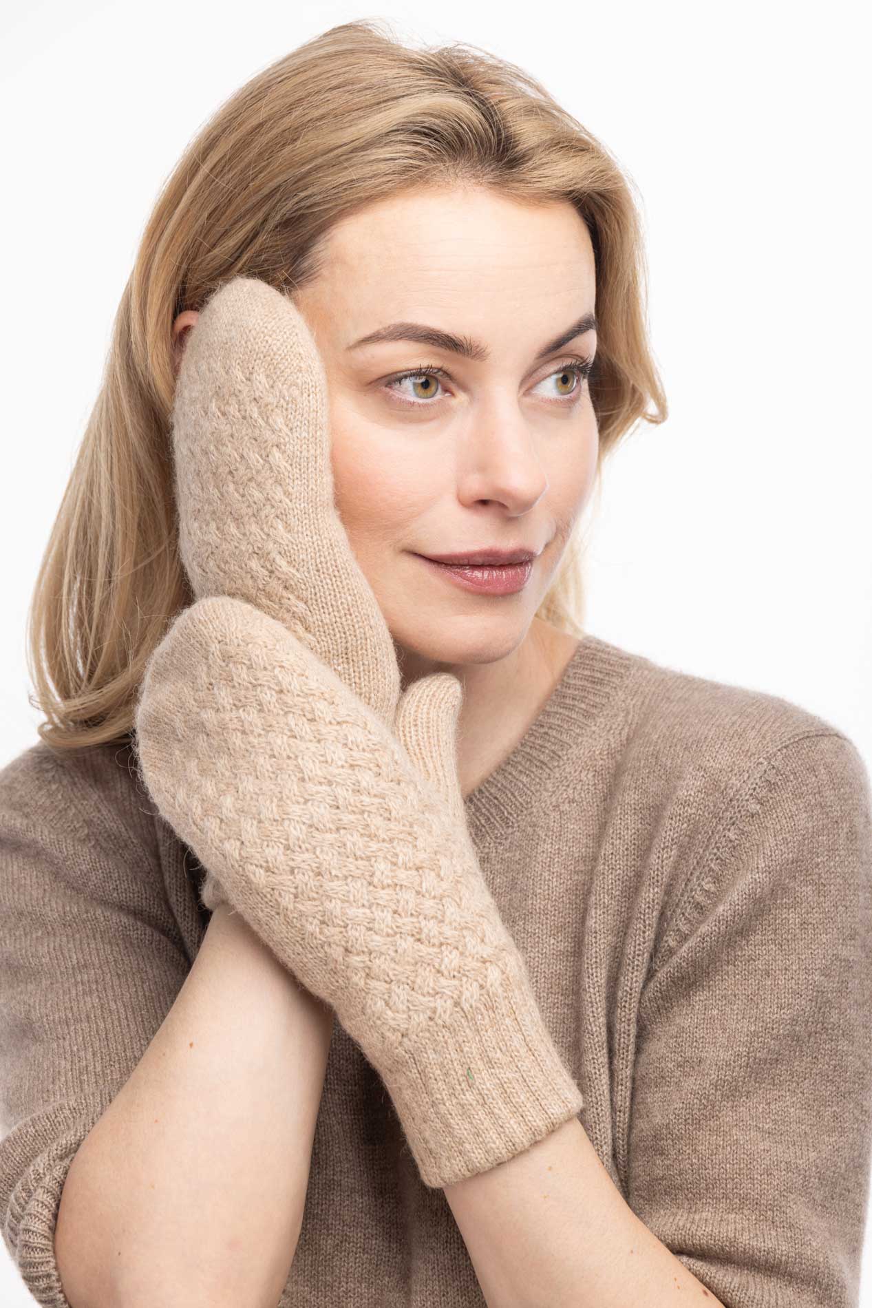 Зимние варежки из верблюжьей шерсти   164694