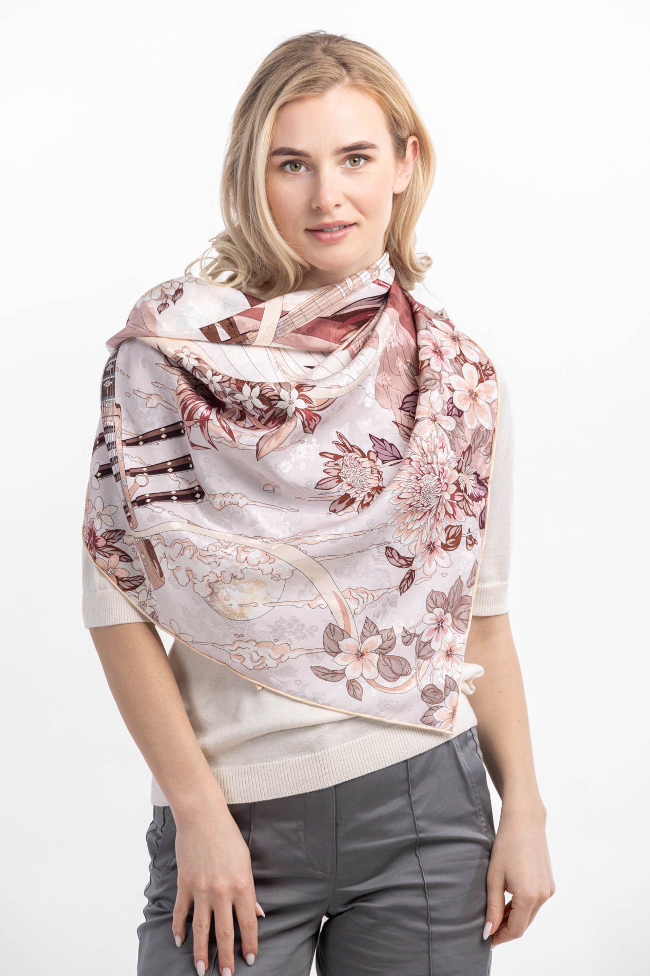 Двусторонний платок из шелка   290740