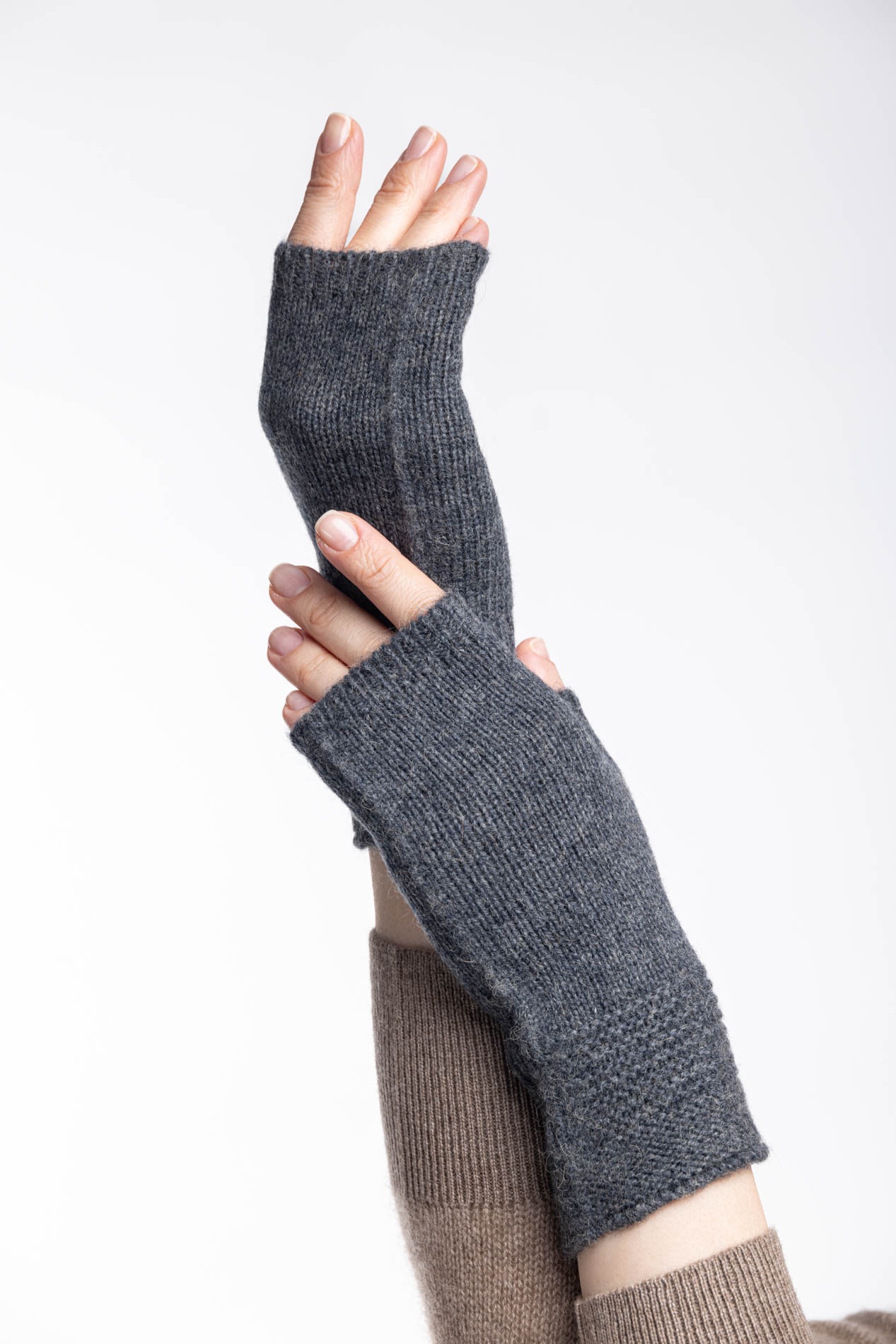 Митенки из верблюжьей шерсти   289312