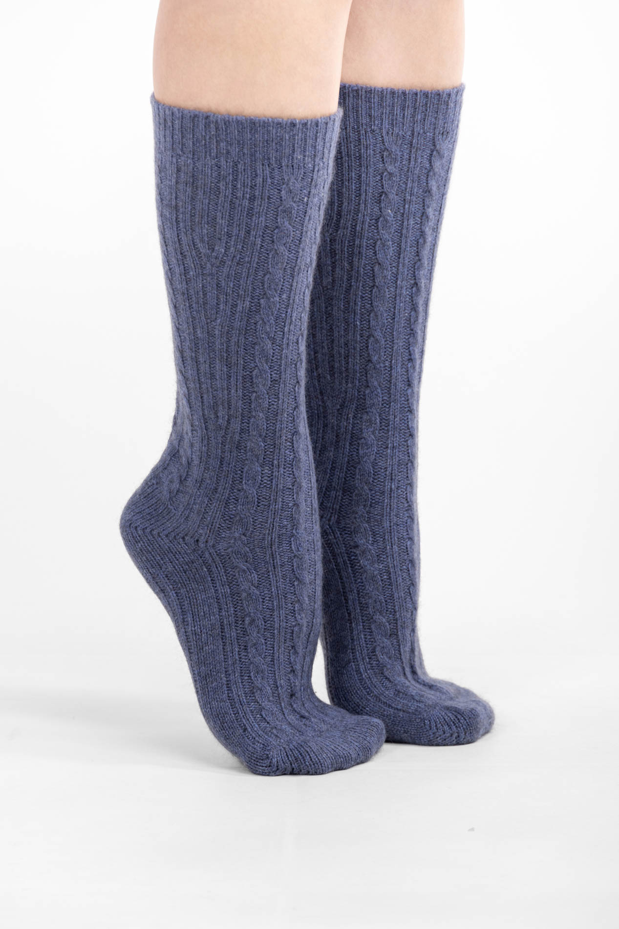 Носки из кашемира с косами   181004