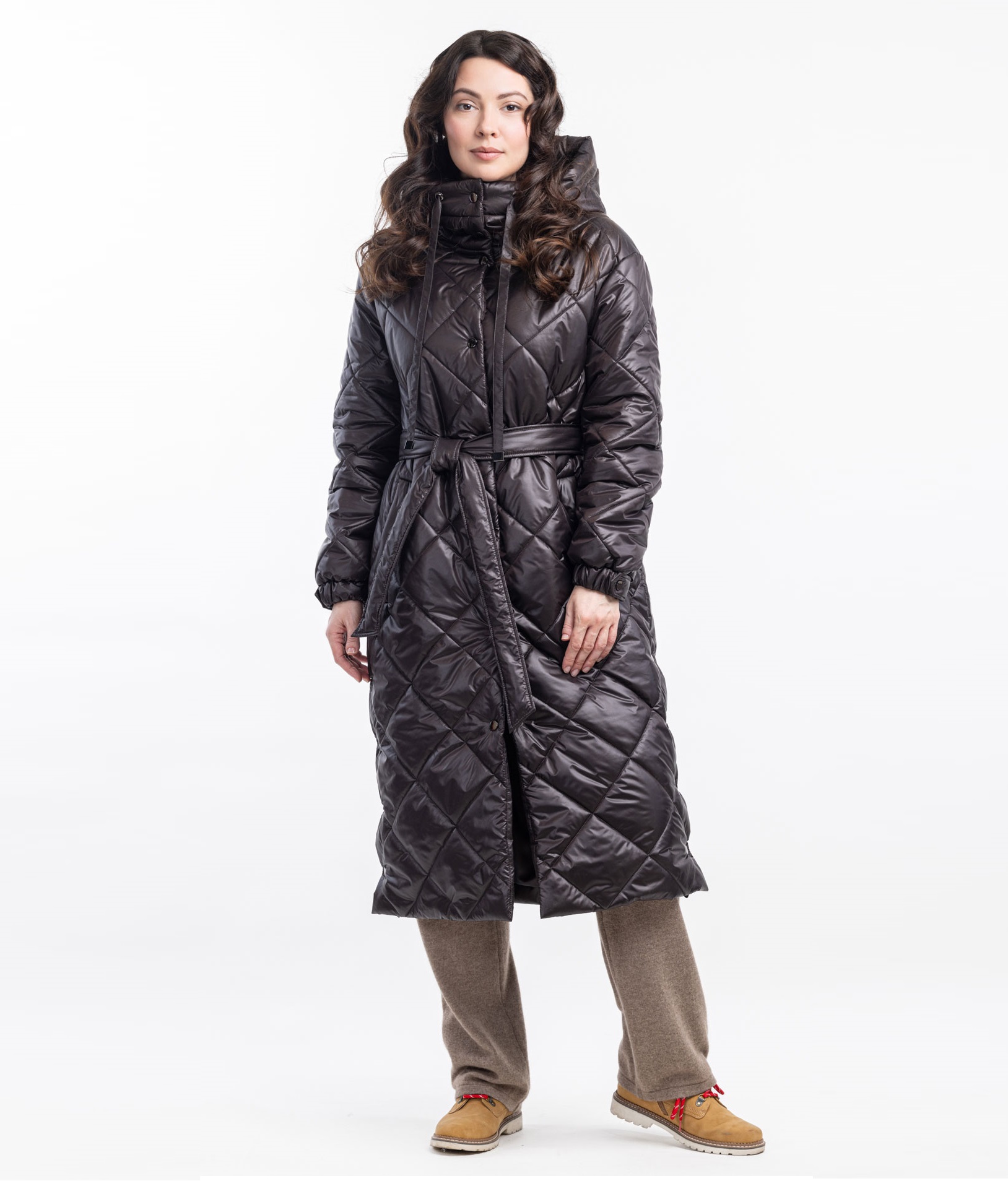 Женское стеганое пальто с утеплителем из верблюжьего пуха Свея   251581