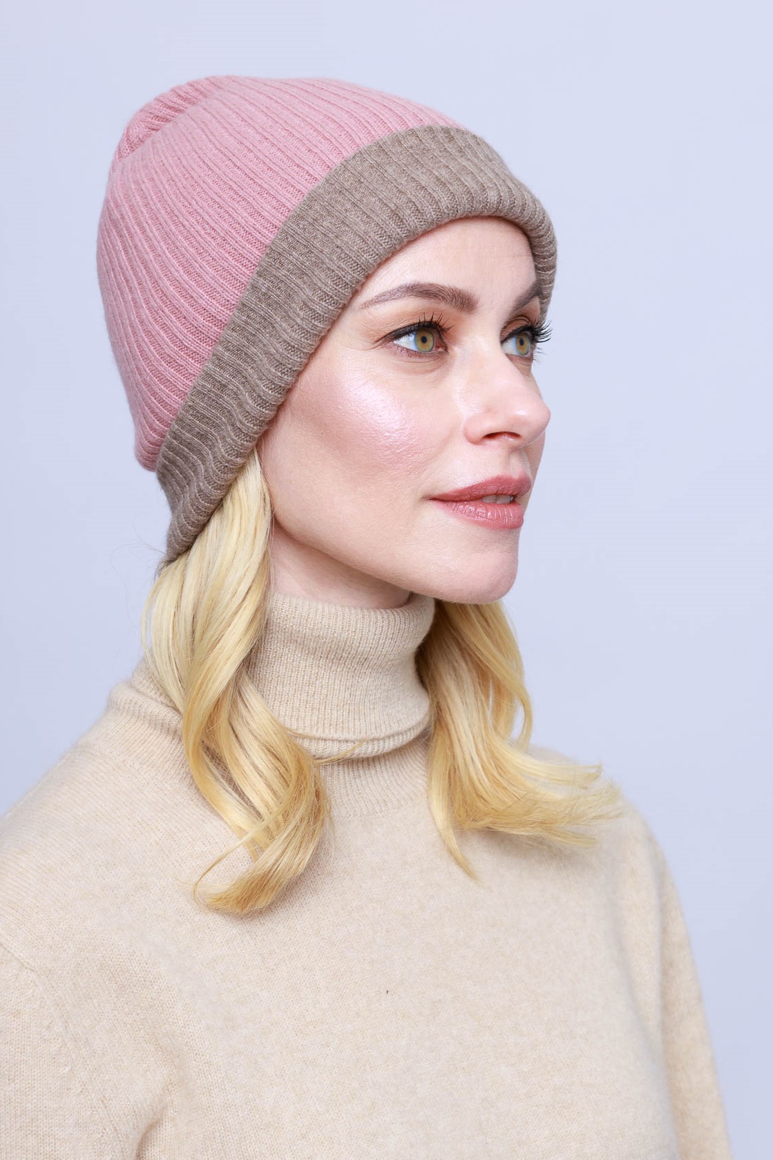 Шапка из кашемира двусторонняя   246544