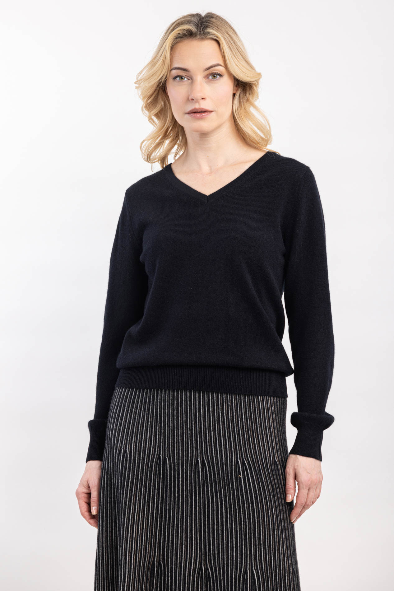 Женский джемпер из кашемира Селайн  фото 289407 Женский джемпер из кашемира Селайн   289407