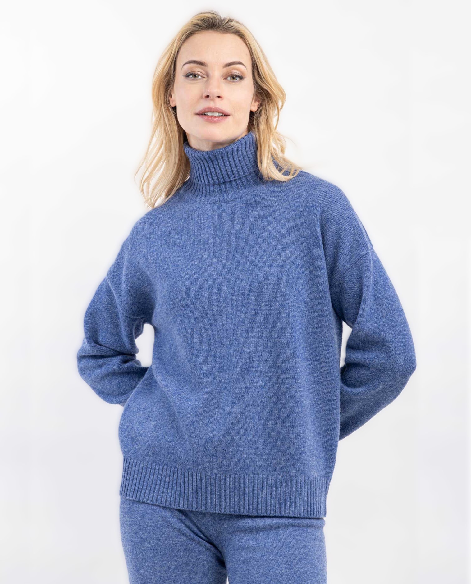 Женский свитер из овечьей шерсти Лианн   289726