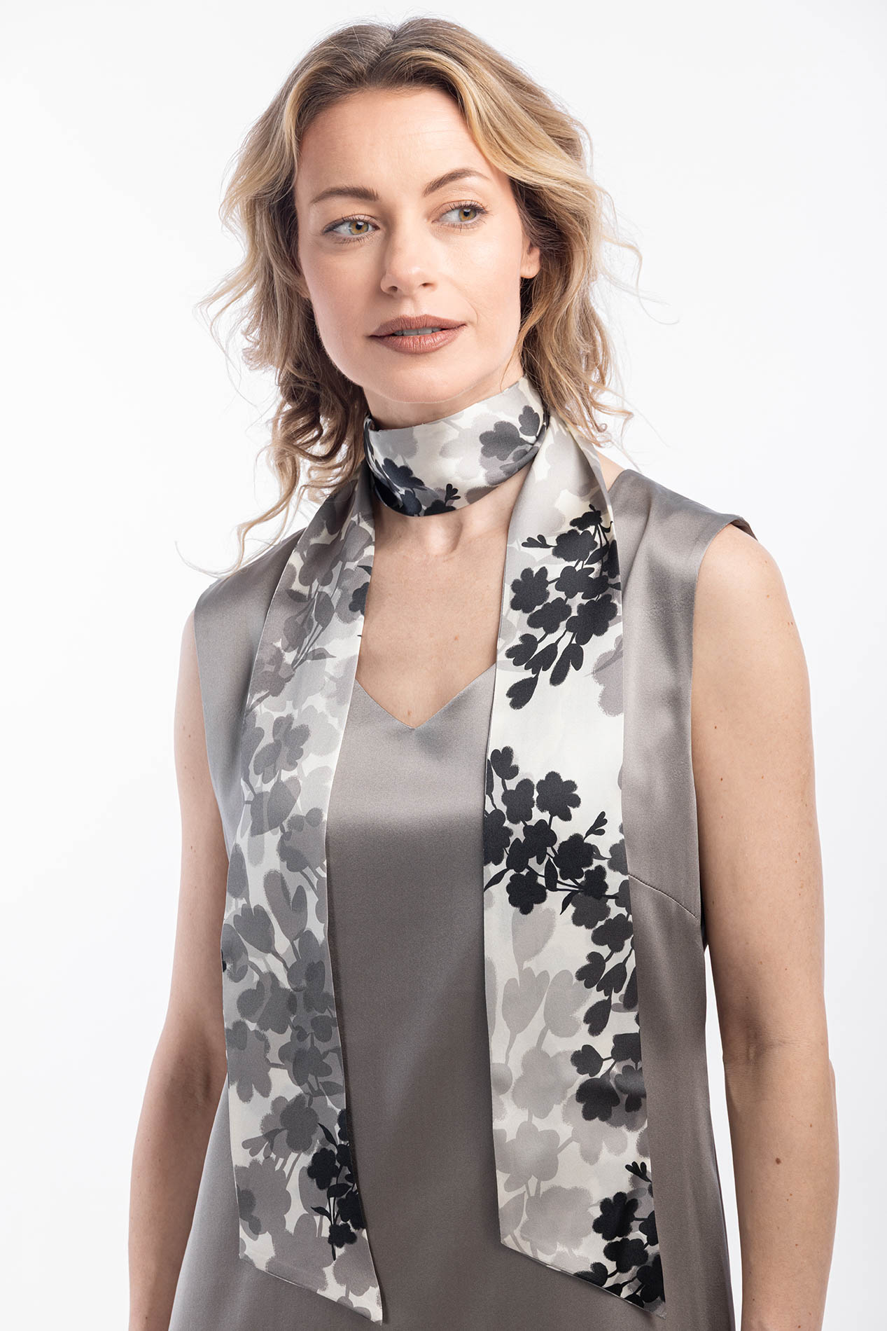 Шелковый шарф-галстук с принтом Шепот ветвей   292349