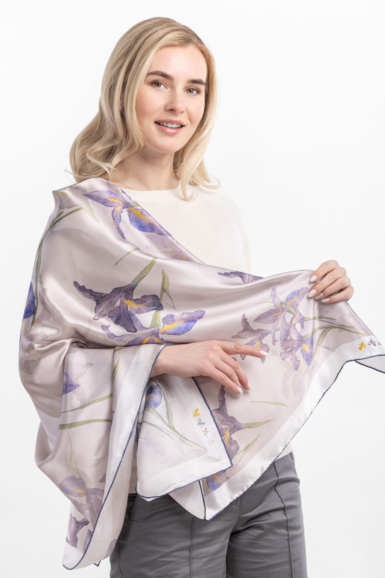 Платок из шелка с принтом ирисы   290725