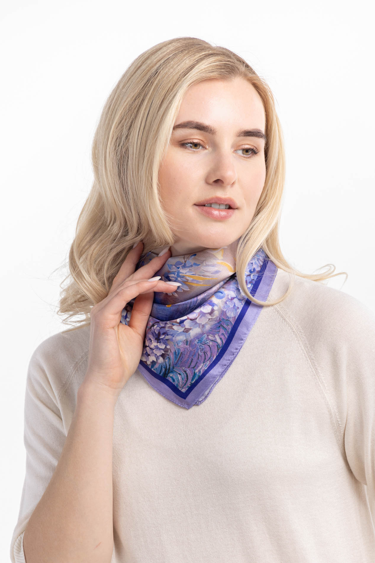 Шелковый платок с цветочным принтом   290672