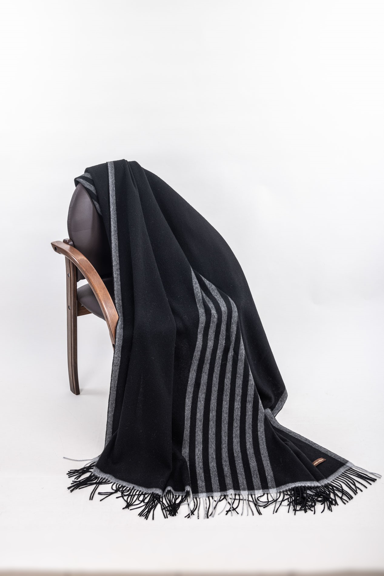 Плед из овечьей шерсти с декором  290293