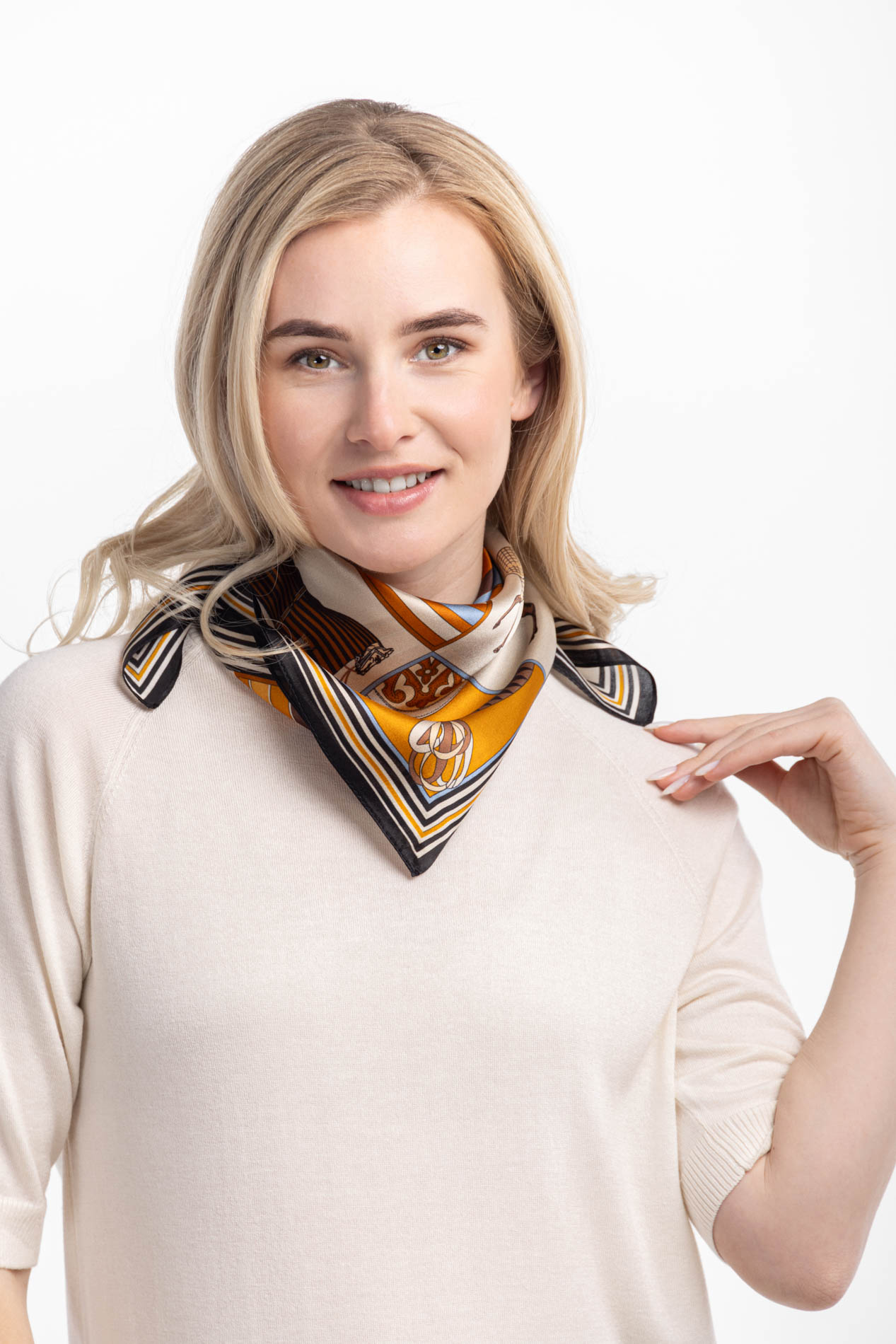 Платок из шелка   290641