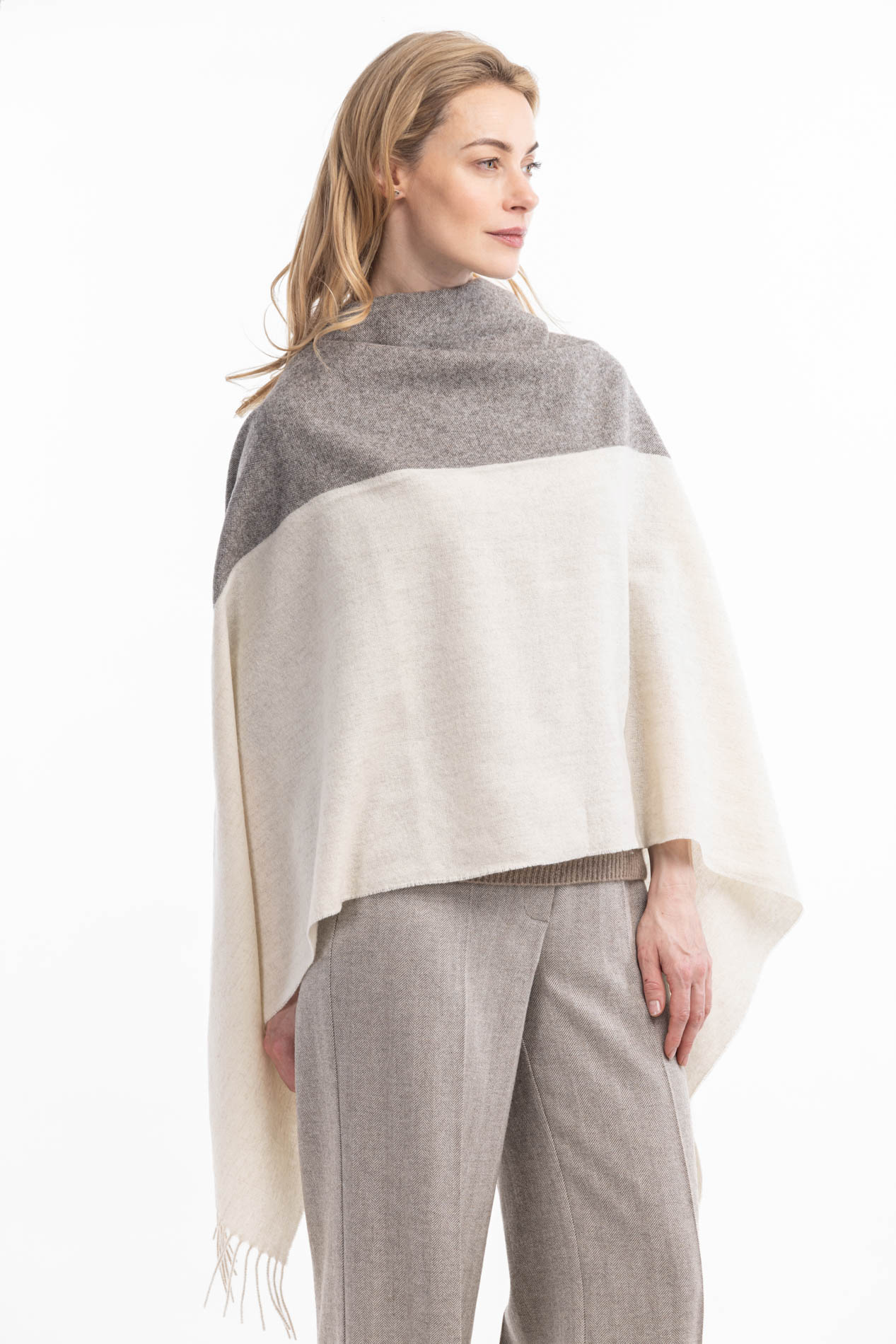 Палантин из овечьей шерсти   282544