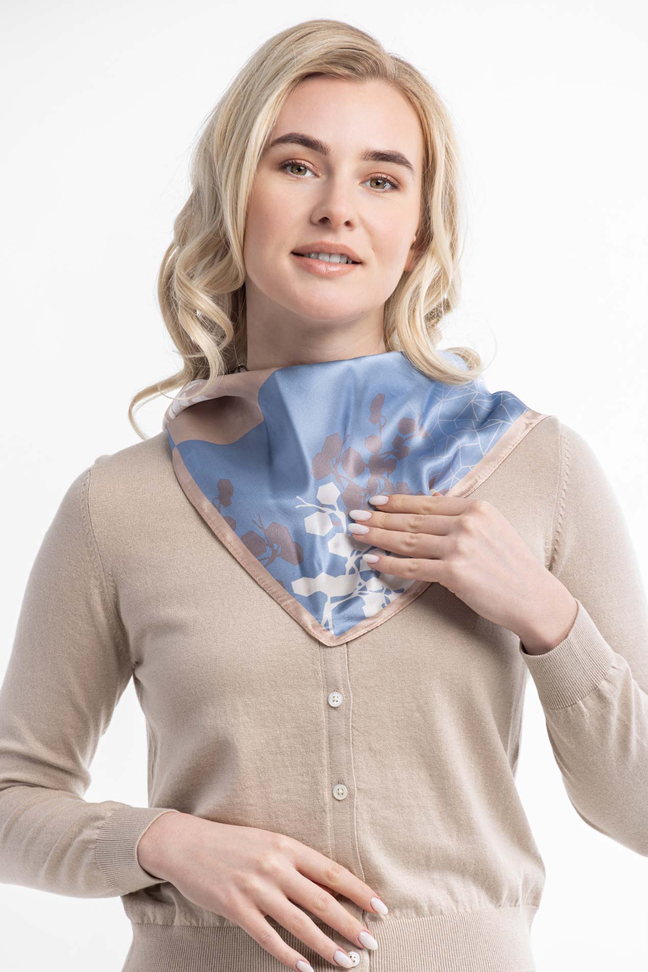 Атласный шейный платок   290654