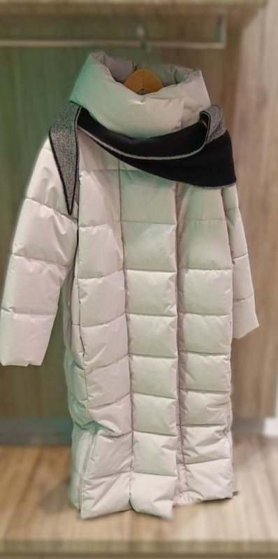 Женское длинное стеганое пальто с наполнителем из верблюжьего пуха Сигни Z L+, Женский шарф из кашемира асимметричной формы, 291213